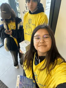 Students volunteering